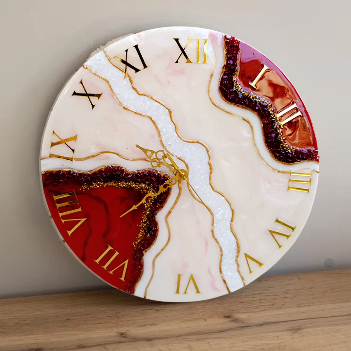 Classic Round Wall Clock with Beautiful Resin Art