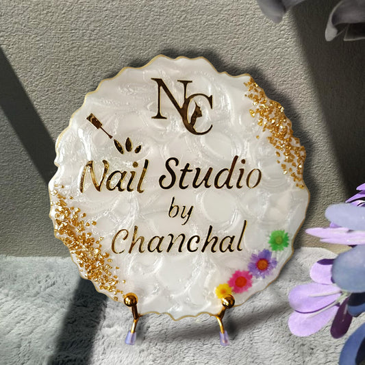 Decorative Customized Resin Nail Art Stand for Your Nail Studio