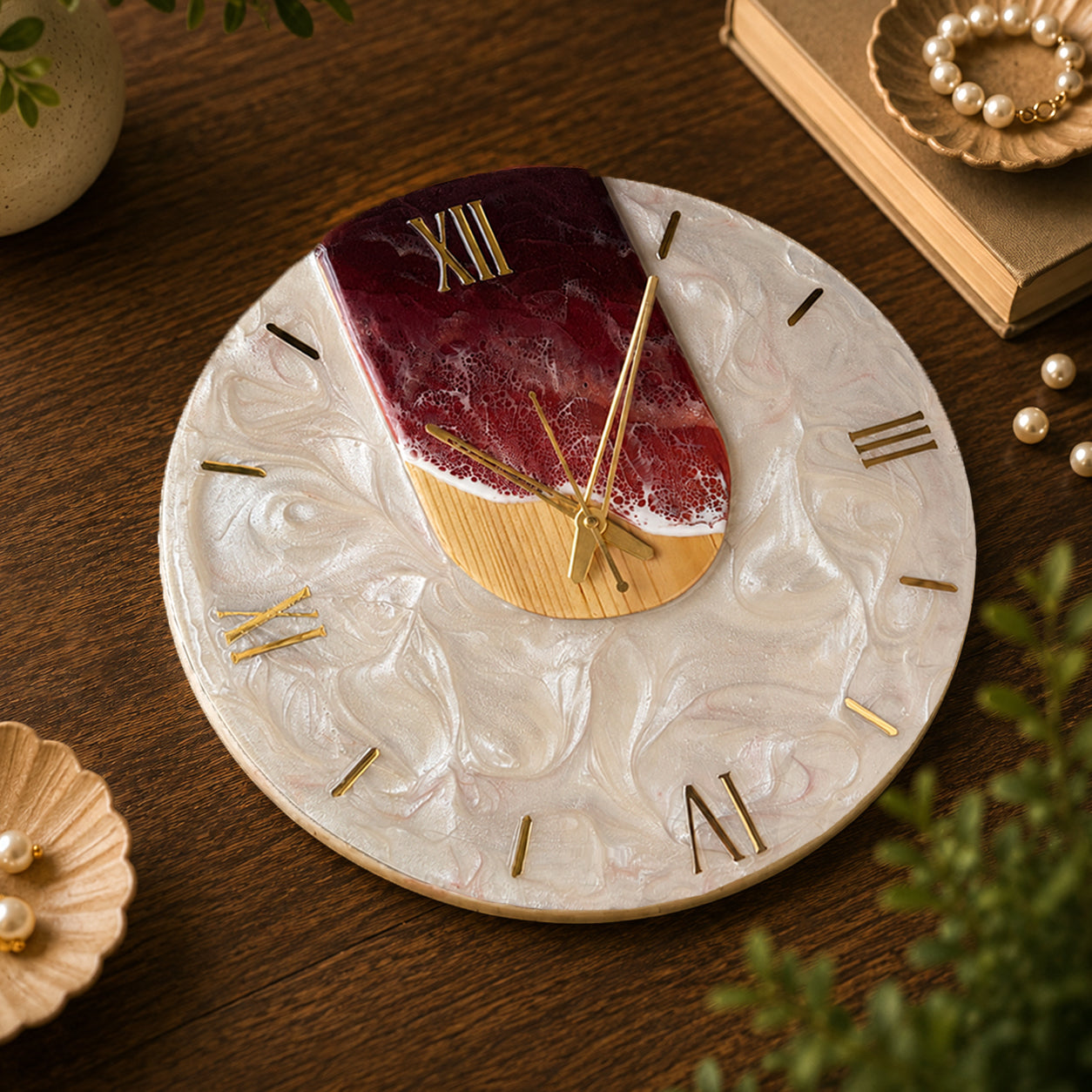 Classic Pitch Theme Resin & Wooden Wall Clock