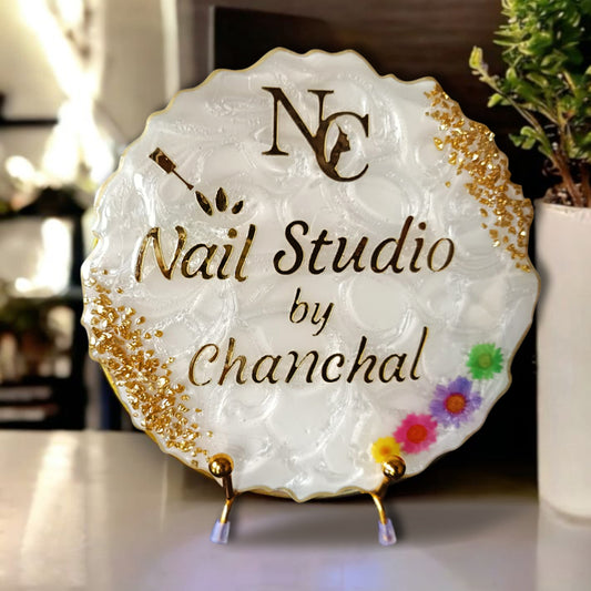 Decorative Customized Resin Nail Art Stand for Your Nail Studio