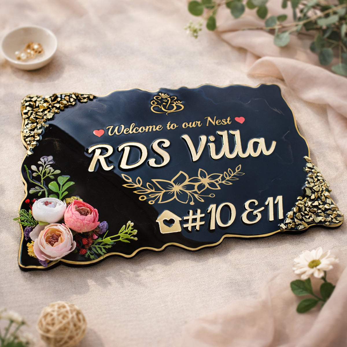 Shiny Resin & Acrylic Name Plate for House Entrance, Flat, Bungalow (Resin Black)