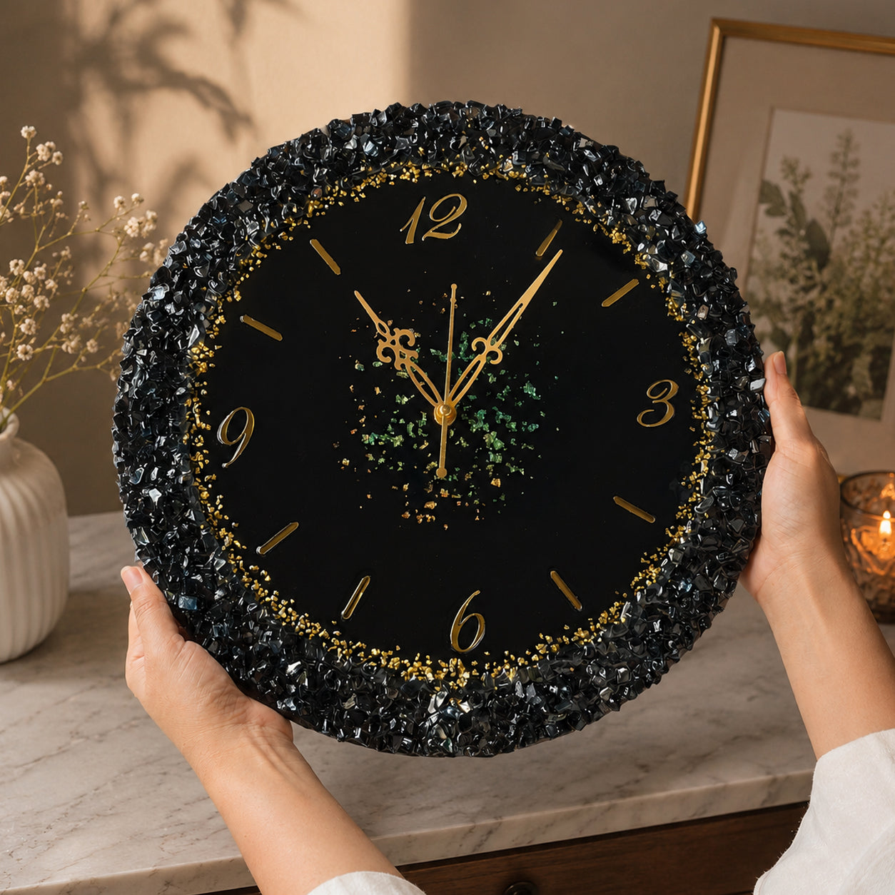 Royal Stone Theme Resin Wall Clock with Golden Glitter
